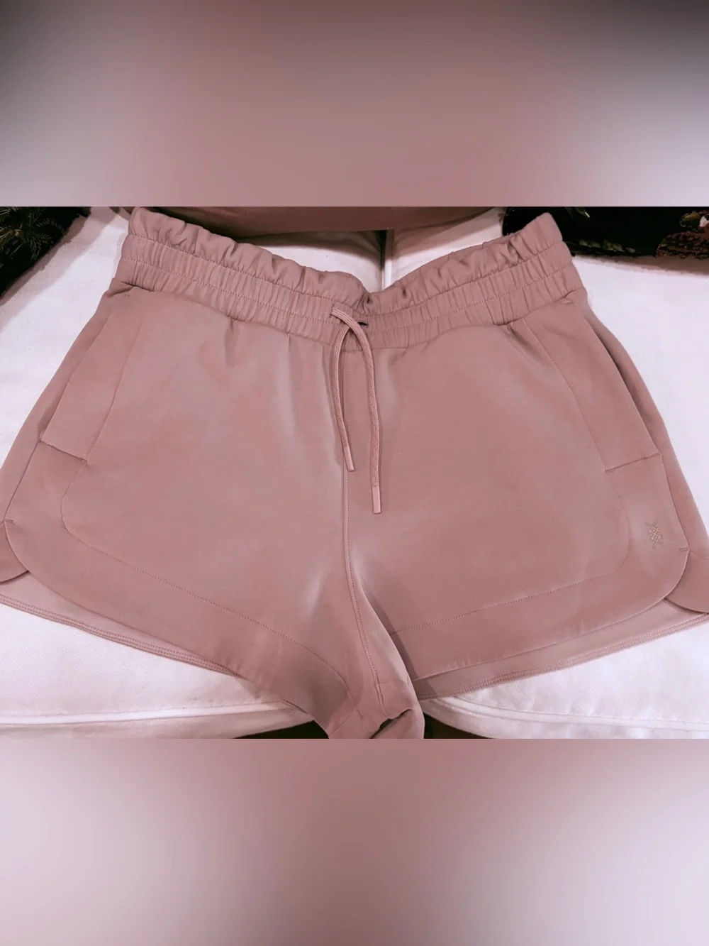 RHONE Women's Athletic Shorts in Dusty Pink